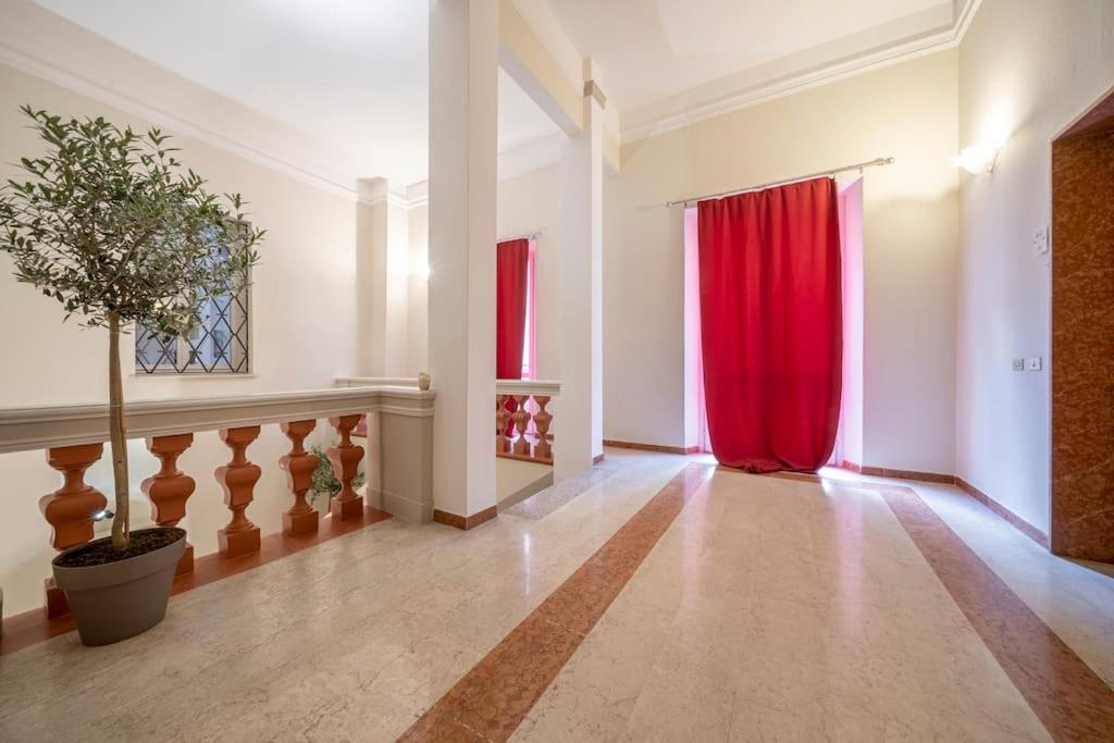 Free Parking - Meraviglioso Appartamento A Modena Exterior photo